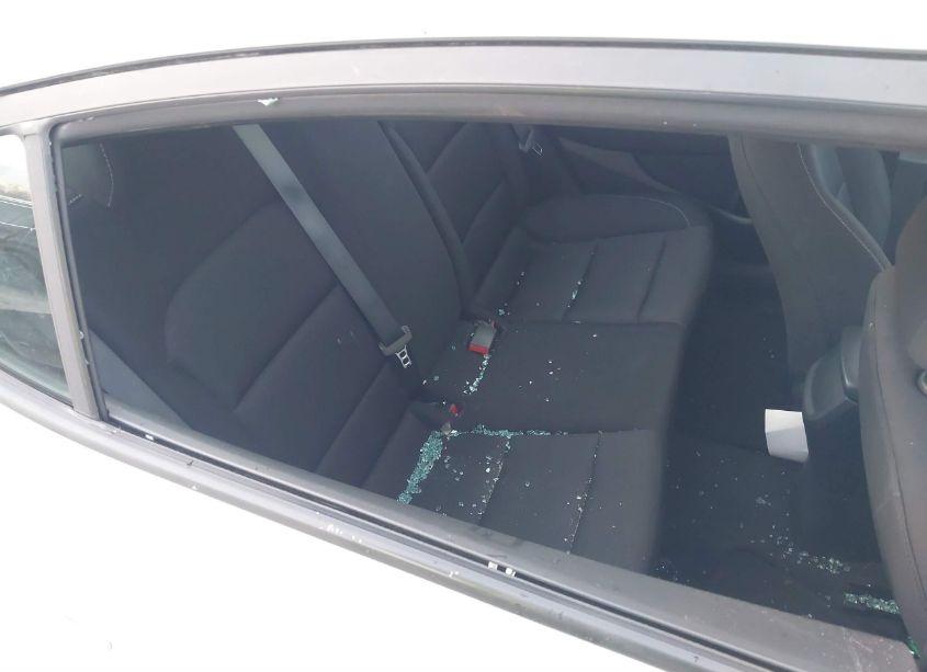 Photo 18 of 2018 Hyundai Elantra SE (VIN 5NPD74LF5JH241478)