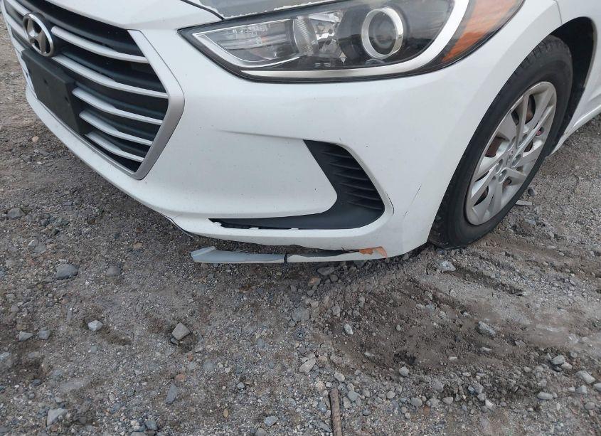 Photo 6 of 2018 Hyundai Elantra SE (VIN 5NPD74LF5JH241478)