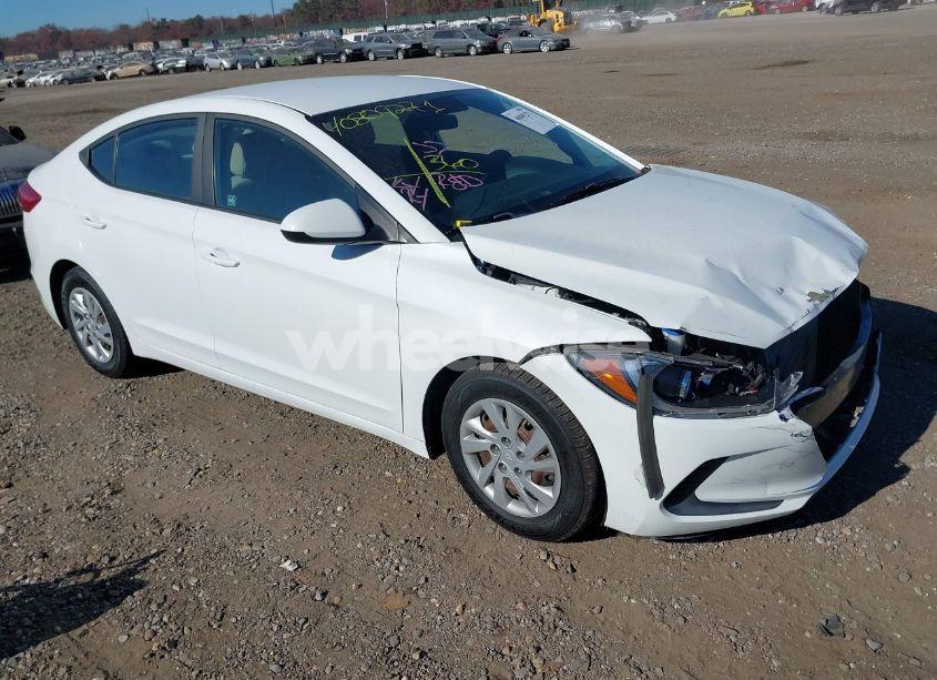 2018 Hyundai Elantra SE (VIN 5NPD74LF5JH256904) main photo