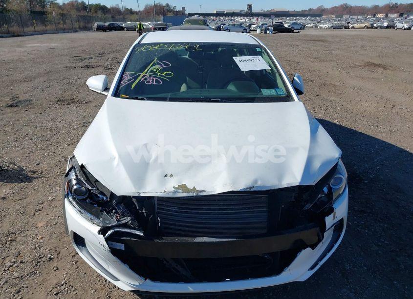 Photo 12 of 2018 Hyundai Elantra SE (VIN 5NPD74LF5JH256904)