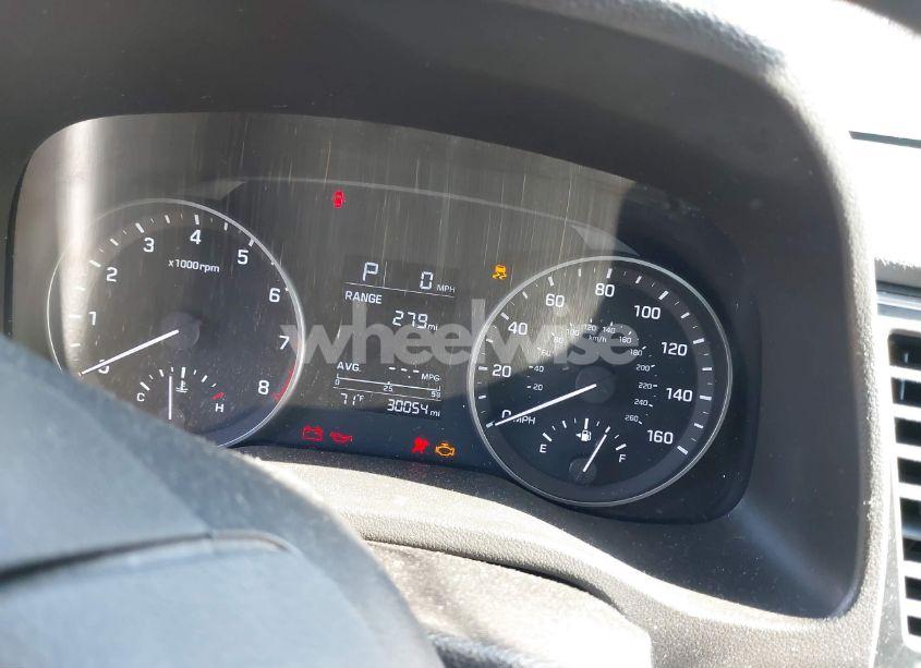 Photo 15 of 2018 Hyundai Elantra SE (VIN 5NPD74LF5JH256904)