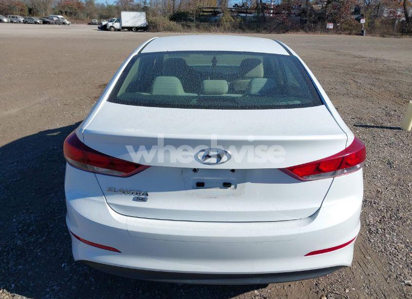 Photo 16 of 2018 Hyundai Elantra SE (VIN 5NPD74LF5JH256904)