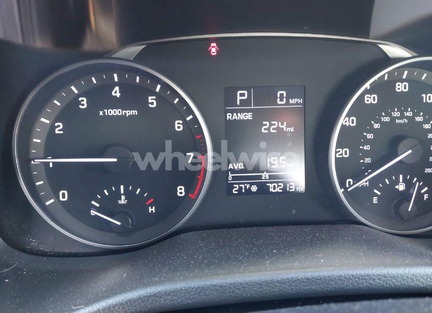 Photo 15 of 2018 Hyundai Elantra SE (VIN 5NPD74LF5JH290342)