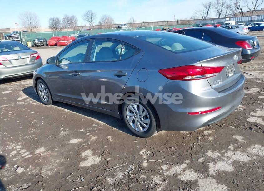 Photo 3 of 2018 Hyundai Elantra SE (VIN 5NPD74LF5JH290342)