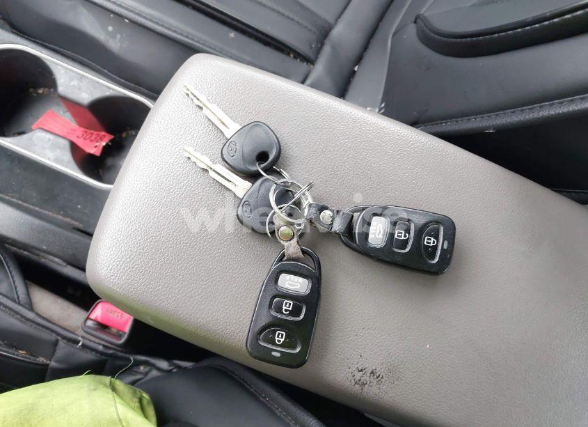 Photo 11 of 2018 Hyundai Elantra SE (VIN 5NPD74LF5JH320732)