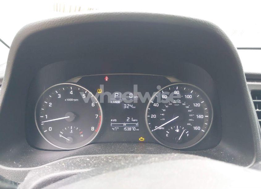 Photo 7 of 2018 Hyundai Elantra SE (VIN 5NPD74LF5JH320732)