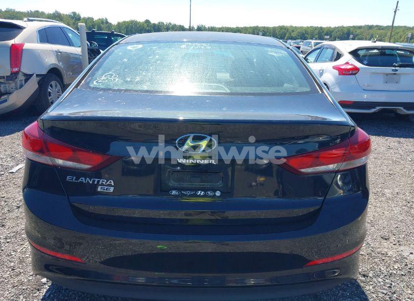 Photo 16 of 2018 Hyundai Elantra SE (VIN 5NPD74LF5JH321864)
