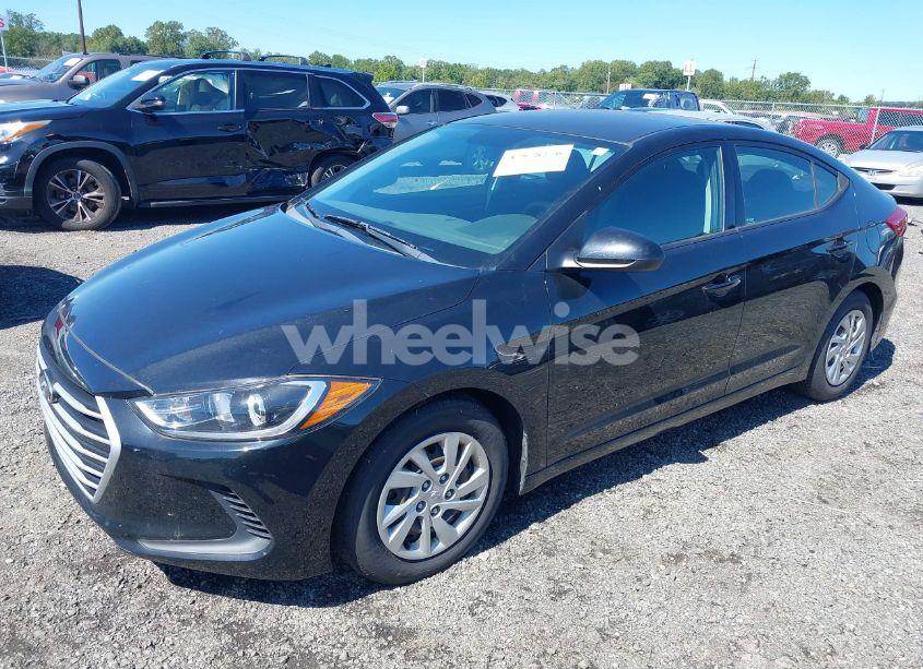 Photo 2 of 2018 Hyundai Elantra SE (VIN 5NPD74LF5JH321864)