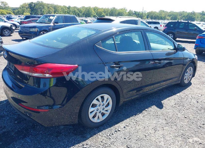 Photo 4 of 2018 Hyundai Elantra SE (VIN 5NPD74LF5JH321864)