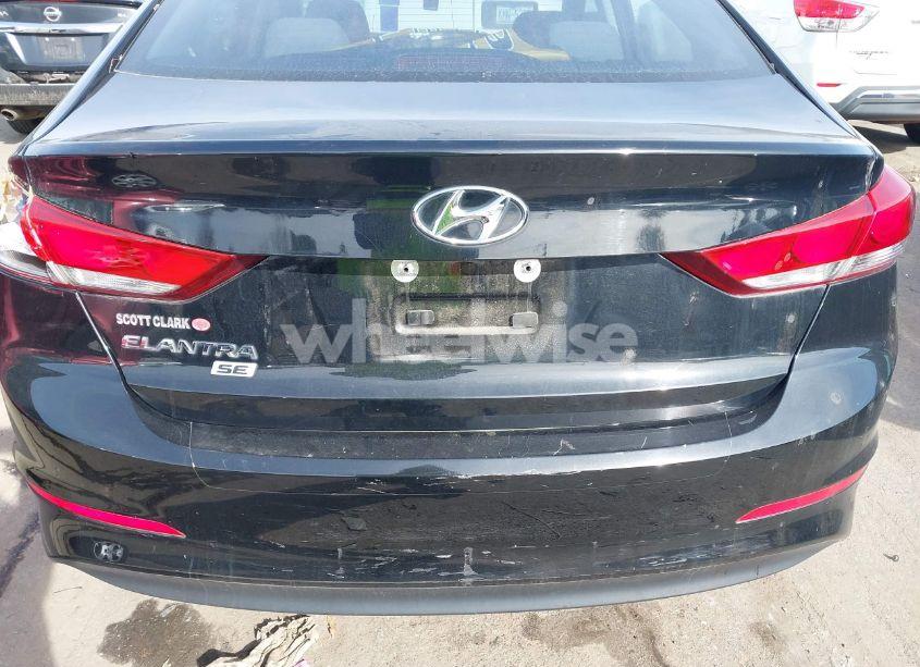 Photo 12 of 2018 Hyundai Elantra SE (VIN 5NPD74LF5JH331021)