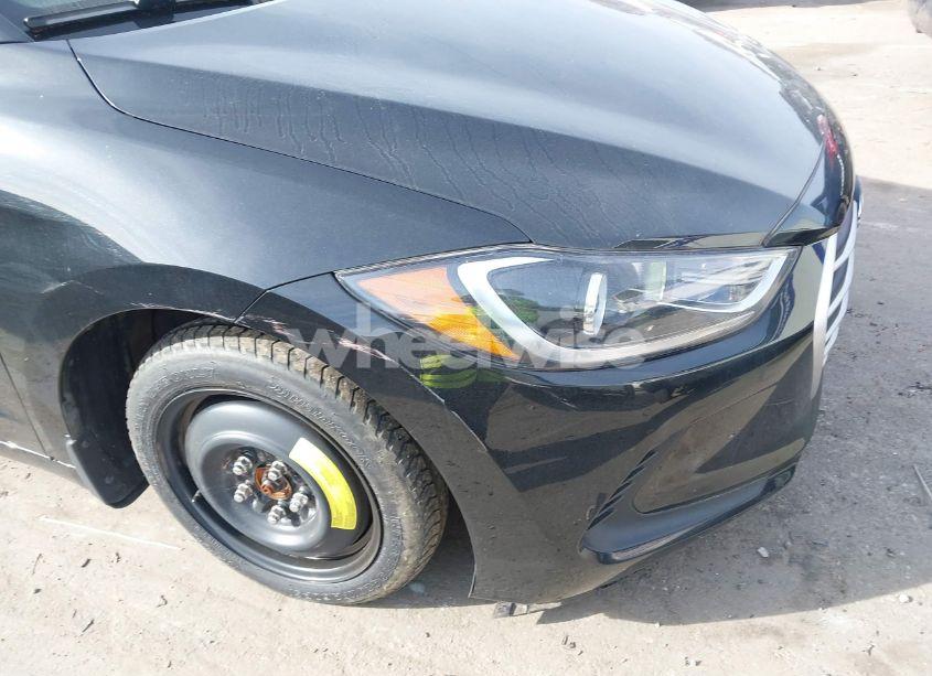 Photo 13 of 2018 Hyundai Elantra SE (VIN 5NPD74LF5JH331021)