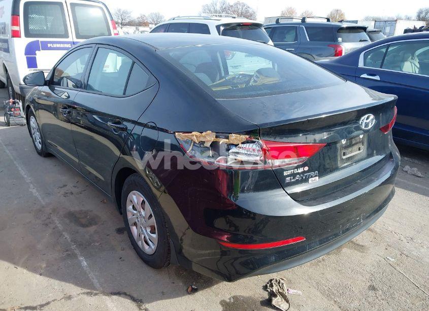 Photo 3 of 2018 Hyundai Elantra SE (VIN 5NPD74LF5JH331021)