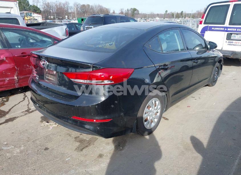 Photo 4 of 2018 Hyundai Elantra SE (VIN 5NPD74LF5JH331021)