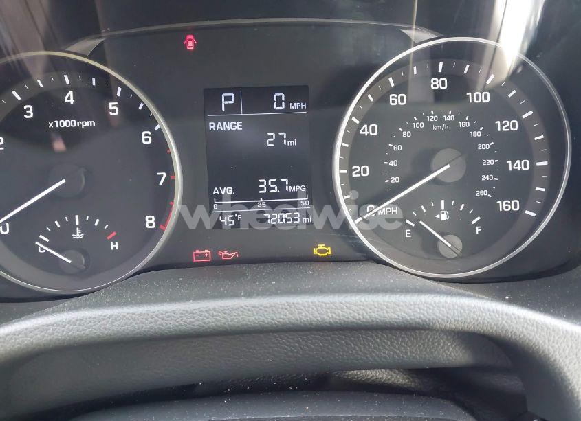 Photo 7 of 2018 Hyundai Elantra SE (VIN 5NPD74LF5JH331021)