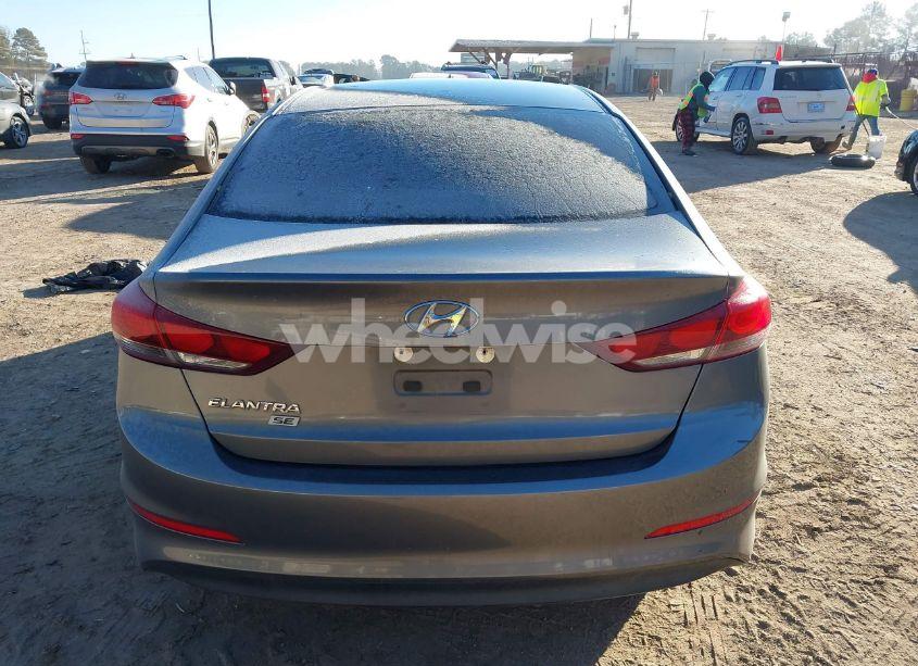 Photo 15 of 2018 Hyundai Elantra SE (VIN 5NPD74LF5JH348997)