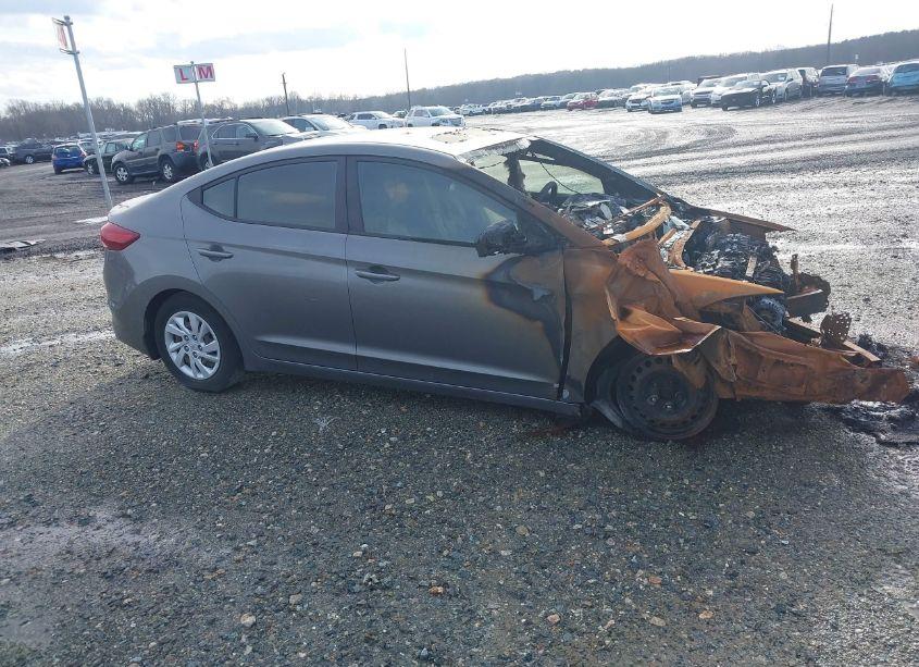 Photo 14 of 2018 Hyundai Elantra SE (VIN 5NPD74LF5JH376010)