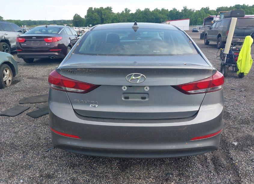 Photo 17 of 2018 Hyundai Elantra SE (VIN 5NPD74LF5JH376010)