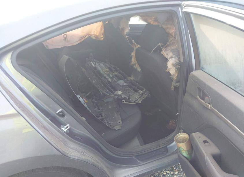 Photo 8 of 2018 Hyundai Elantra SE (VIN 5NPD74LF5JH376010)