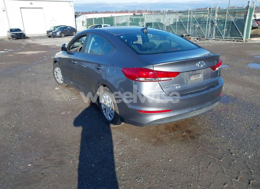 Photo 3 of 2018 Hyundai Elantra SE (VIN 5NPD74LF5JH397035)