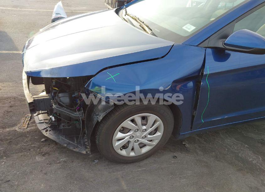 Photo 18 of 2019 Hyundai Elantra SE (VIN 5NPD74LF5KH410173)