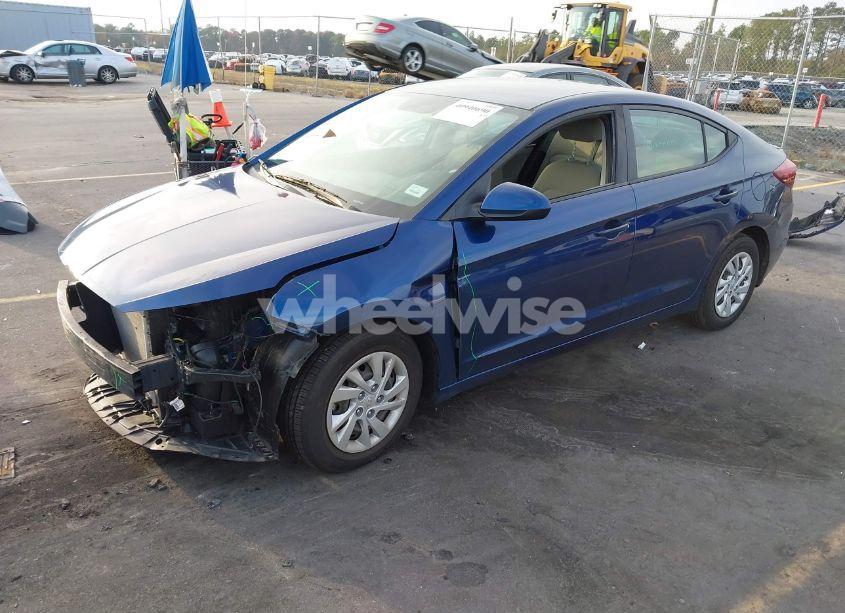 Photo 2 of 2019 Hyundai Elantra SE (VIN 5NPD74LF5KH410173)