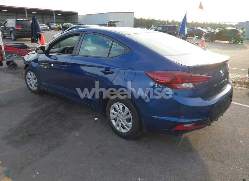 Photo 3 of 2019 Hyundai Elantra SE (VIN 5NPD74LF5KH410173)