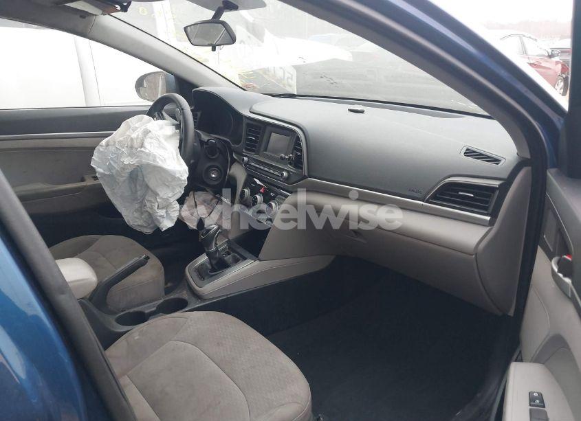 Photo 5 of 2019 Hyundai Elantra SE (VIN 5NPD74LF5KH427619)