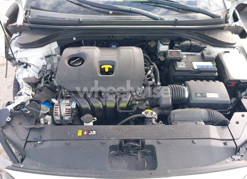 Photo 10 of 2019 Hyundai Elantra SE (VIN 5NPD74LF5KH427782)
