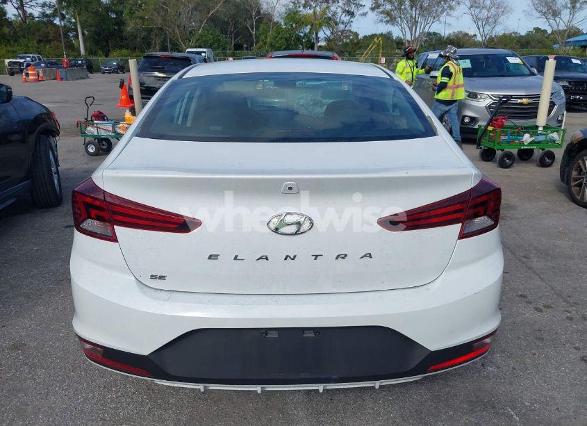 Photo 16 of 2019 Hyundai Elantra SE (VIN 5NPD74LF5KH427782)