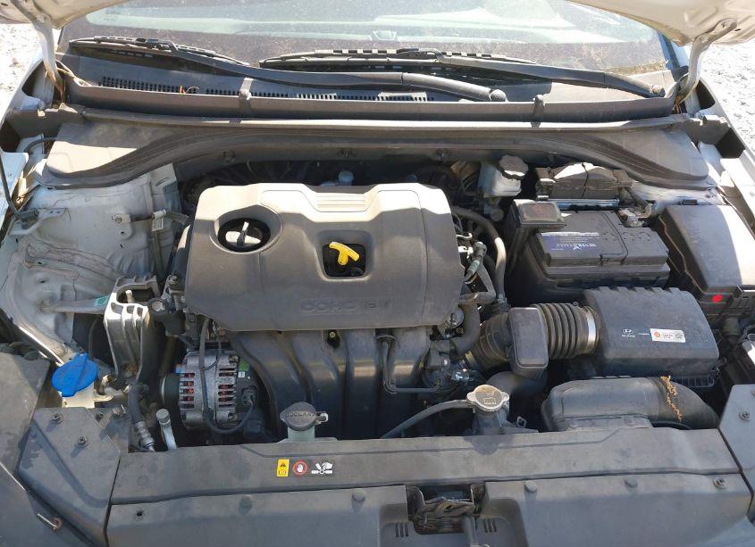 Photo 10 of 2019 Hyundai Elantra SE (VIN 5NPD74LF5KH453461)