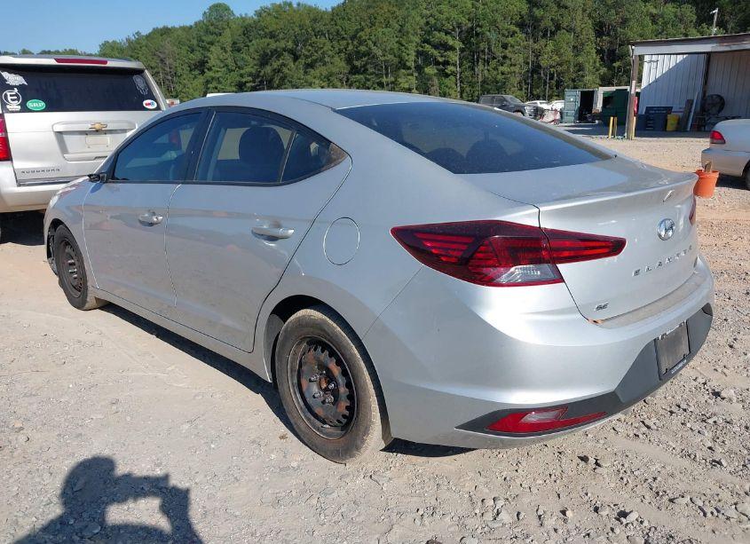Photo 3 of 2019 Hyundai Elantra SE (VIN 5NPD74LF5KH453461)