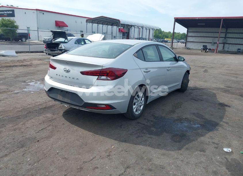 Photo 4 of 2019 Hyundai Elantra SE (VIN 5NPD74LF5KH474553)