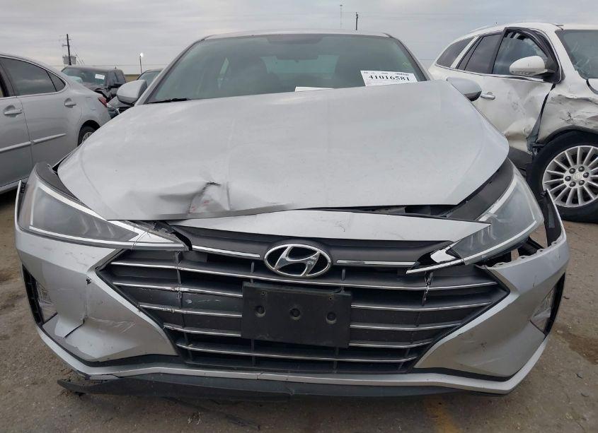 Photo 12 of 2019 Hyundai Elantra SE (VIN 5NPD74LF5KH486881)