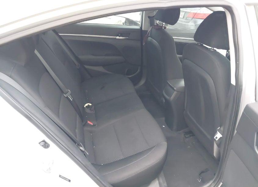 Photo 8 of 2019 Hyundai Elantra SE (VIN 5NPD74LF5KH486881)