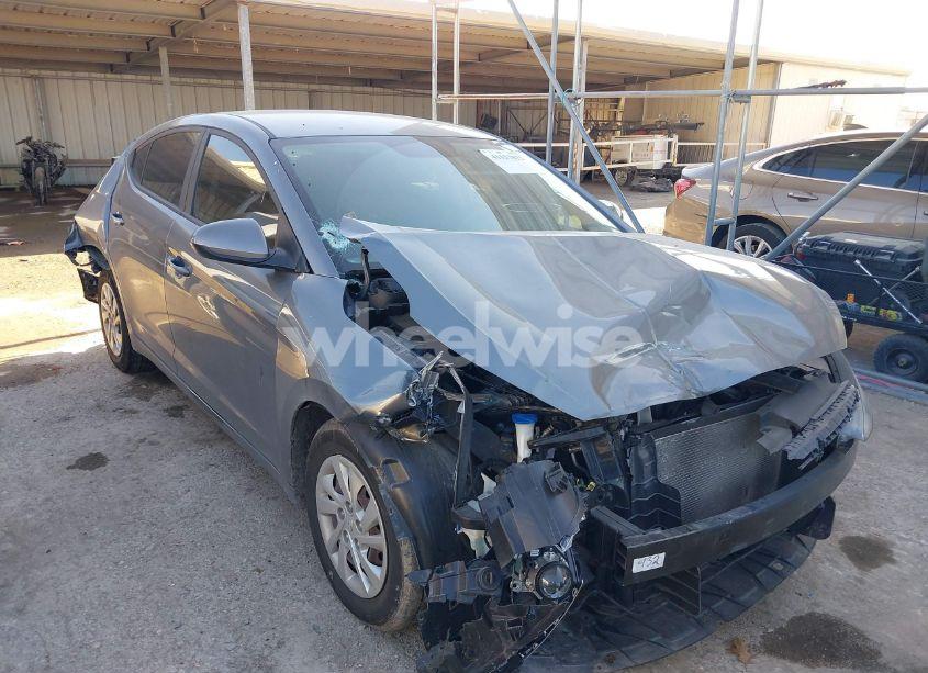 2019 Hyundai Elantra SE (VIN 5NPD74LF5KH494771) main photo