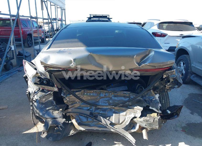 Photo 16 of 2019 Hyundai Elantra SE (VIN 5NPD74LF5KH494771)