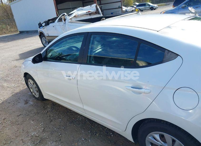 Photo 14 of 2020 Hyundai Elantra SE (VIN 5NPD74LF5LH502580)
