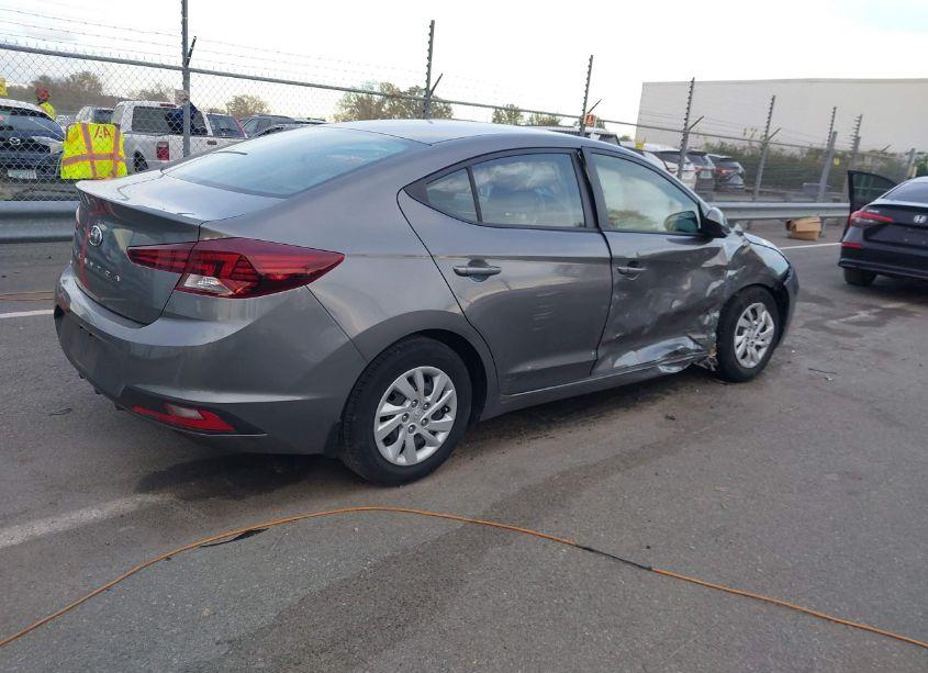Photo 4 of 2020 Hyundai Elantra SE (VIN 5NPD74LF5LH524966)