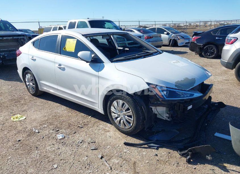 2020 Hyundai Elantra SE (VIN 5NPD74LF5LH547812) main photo