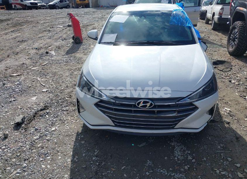 Photo 12 of 2020 Hyundai Elantra SE (VIN 5NPD74LF5LH557921)