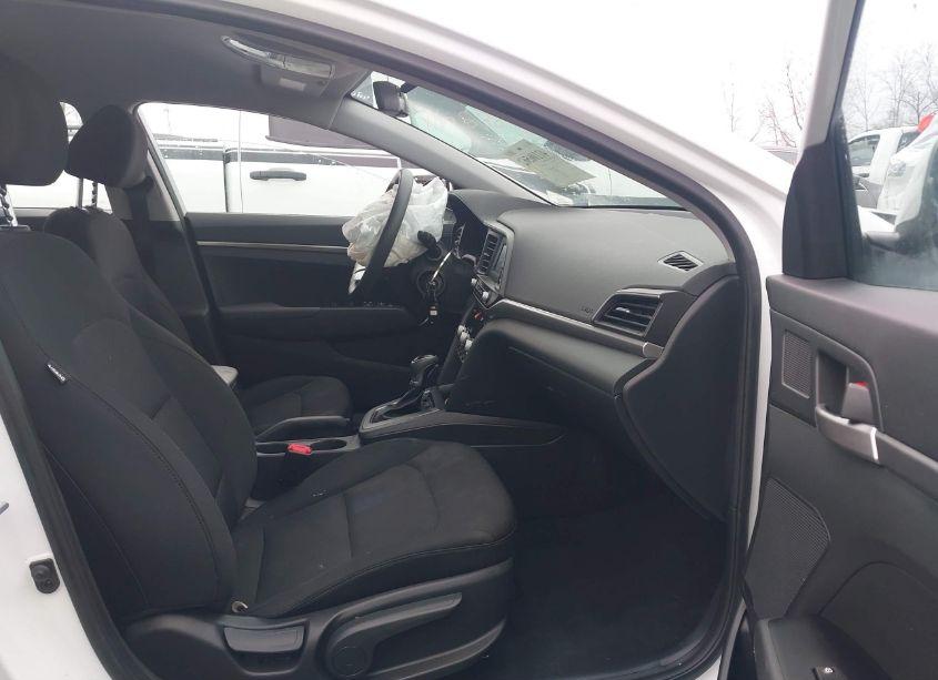 Photo 5 of 2020 Hyundai Elantra SE (VIN 5NPD74LF5LH575934)