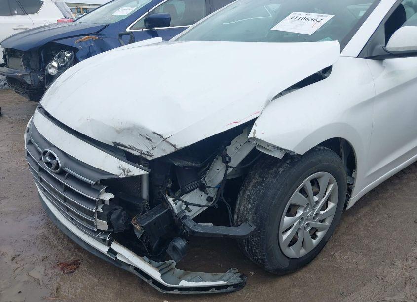 Photo 6 of 2020 Hyundai Elantra SE (VIN 5NPD74LF5LH575934)