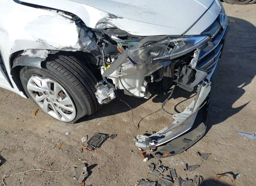 Photo 6 of 2020 Hyundai Elantra SE (VIN 5NPD74LF5LH584925)