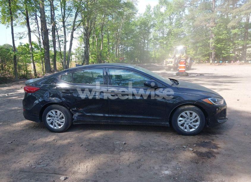 Photo 13 of 2017 Hyundai Elantra SE (VIN 5NPD74LF6HH050596)