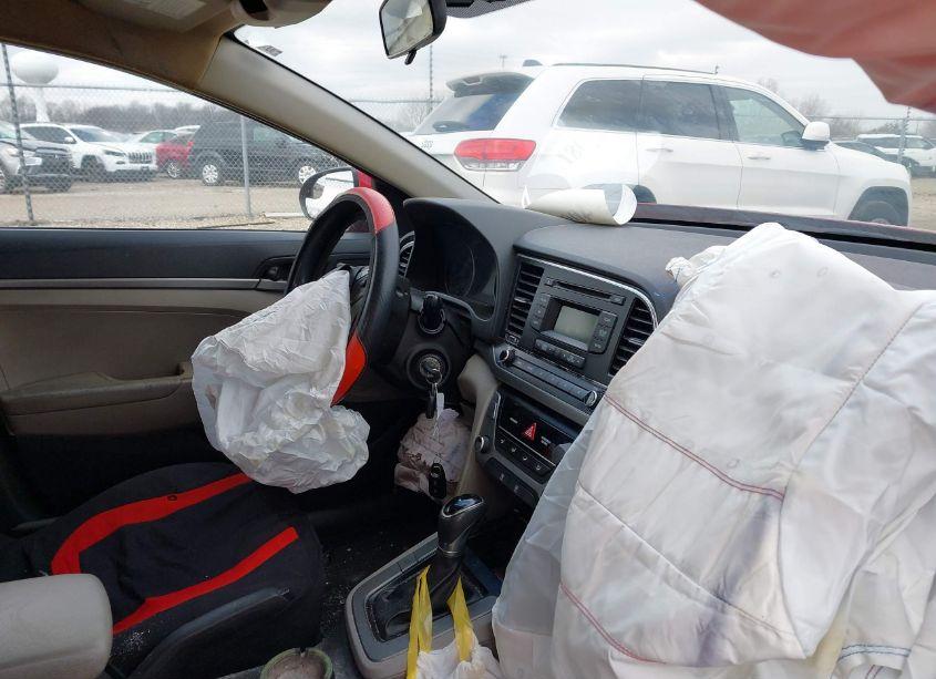 Photo 5 of 2017 Hyundai Elantra SE (VIN 5NPD74LF6HH077068)