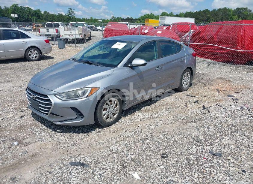 Photo 2 of 2017 Hyundai Elantra SE (VIN 5NPD74LF6HH083369)