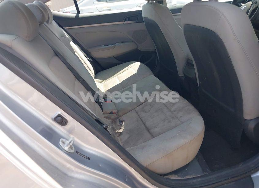 Photo 8 of 2017 Hyundai Elantra SE (VIN 5NPD74LF6HH083369)