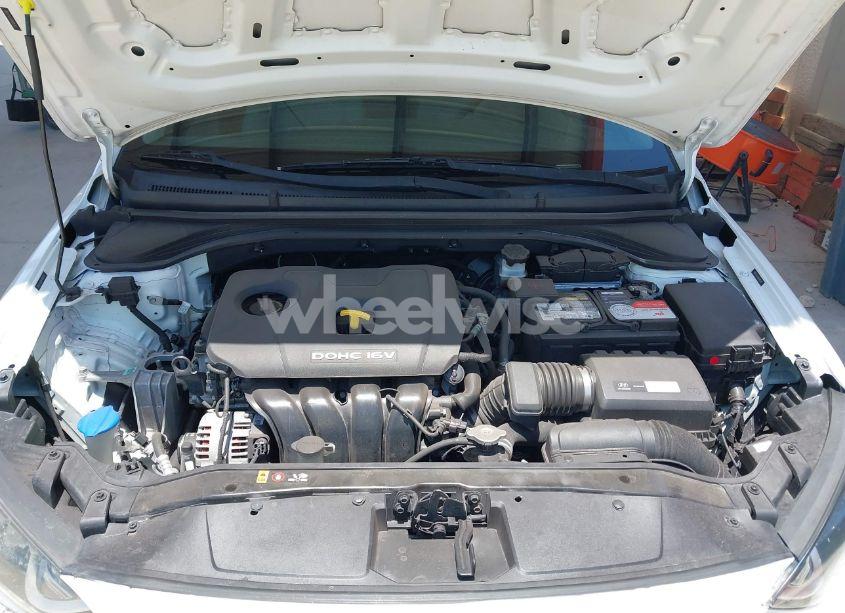 Photo 10 of 2017 Hyundai Elantra SE (VIN 5NPD74LF6HH085347)