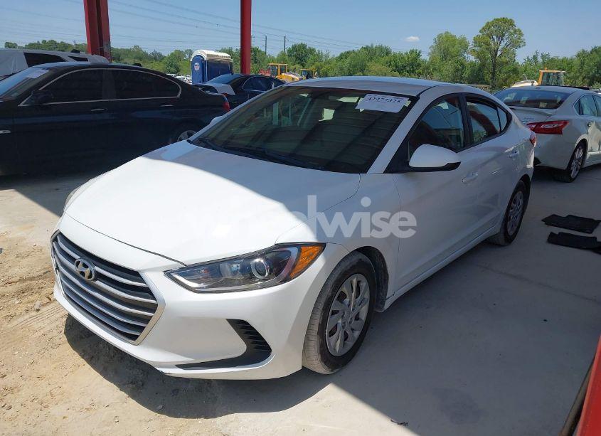 Photo 2 of 2017 Hyundai Elantra SE (VIN 5NPD74LF6HH085347)