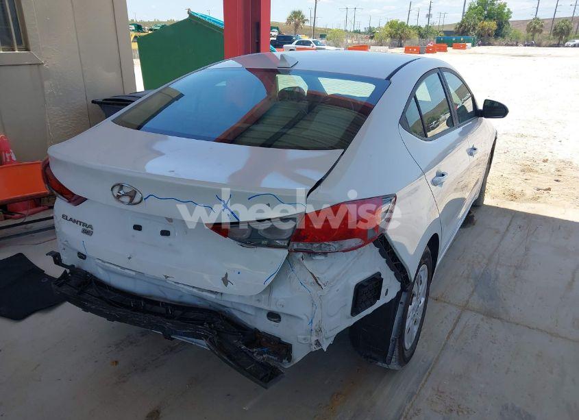 Photo 4 of 2017 Hyundai Elantra SE (VIN 5NPD74LF6HH085347)